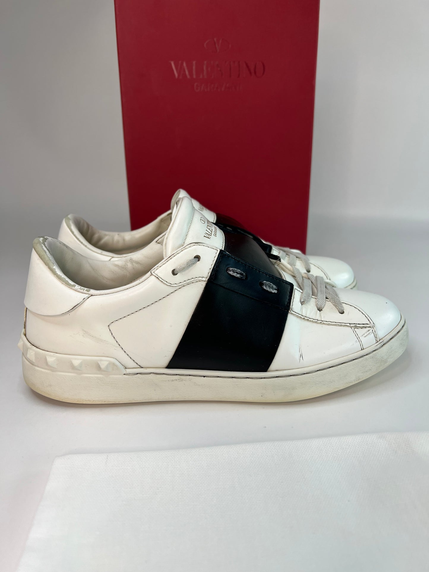 Valentino open 41